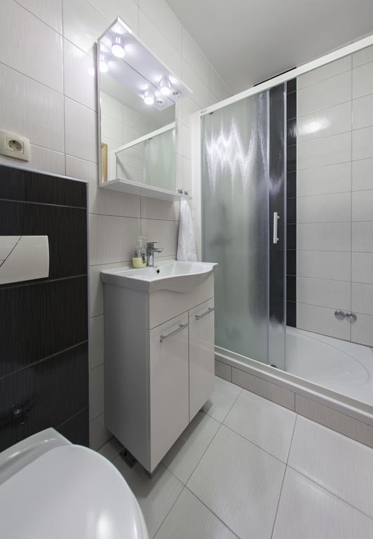 Guesthouse Villa Klara Baška Voda エクステリア 写真
